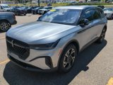 Used 2024 Lincoln Nautilus Premier w/ Equipment Group 102A image 3
