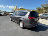 Used 2020 Chrysler Pacifica Touring-L image 5