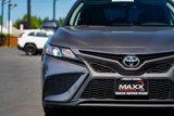 Used 2022 Toyota Camry SE image 5