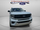 New 2025 Ford Expedition Max Platinum image 3