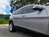 Used 2019 Jeep Cherokee Latitude w/ Popular Appearance Group image 5