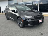 New 2026 Chrysler Pacifica Limited image 2