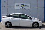 Used 2016 Toyota Prius Three w/ Advanced Technology Package image 2