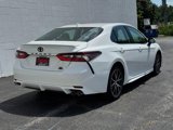 Used 2023 Toyota Camry SE image 3
