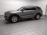 Used 2022 Ford Explorer XLT image 2