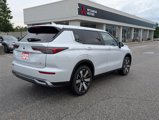 New 2025 Mitsubishi Outlander SE image 3