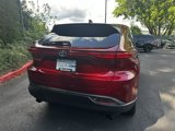 Used 2023 Toyota Venza LE image 5