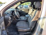 Used 2022 Chevrolet Traverse LT image 2