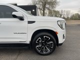 Used 2023 GMC Yukon SLT image 2