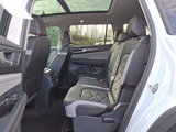 New 2025 Volkswagen Atlas Peak Edition SE image 5