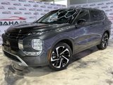 Used 2024 Mitsubishi Outlander SE image 3