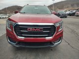 Used 2022 GMC Terrain SLE w/ Driver Convenience Package image 2