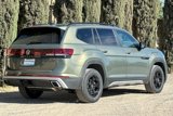 New 2025 Volkswagen Atlas Peak Edition SE image 4