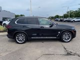 Used 2025 BMW X5 xDrive50e image 2