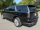 Used 2025 Cadillac Escalade ESV Premium Luxury image 4