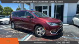 Used 2017 Chrysler Pacifica Touring-L Plus image 2