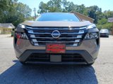 Used 2024 Nissan Rogue SV image 3