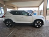 Used 2024 Volvo XC40 B5 Core image 4