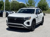 New 2025 Volkswagen Atlas Peak Edition SE image 3