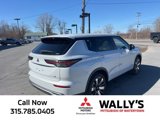 New 2025 Mitsubishi Outlander SE image 3
