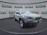 Used 2019 Jeep Cherokee Trailhawk image 2