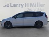 New 2025 Chrysler Pacifica Limited image 2