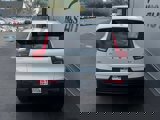 Used 2023 Volvo XC40 B4 Ultimate image 4
