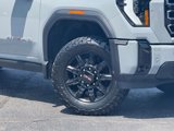 Used 2025 GMC Sierra 2500 AT4 image 3
