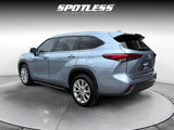 Used 2021 Toyota Highlander Limited image 4