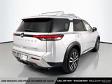 New 2025 Nissan Pathfinder Platinum image 5