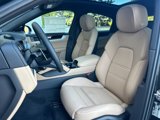 New 2025 Porsche Cayenne Coupe image 5