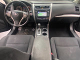 Used 2015 Nissan Altima 2.5 SV w/ Convenience Package image 3