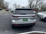 Used 2023 Jeep Grand Cherokee Altitude image 4