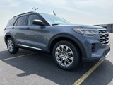 New 2025 Ford Explorer Active image 4