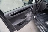 Certified 2025 Porsche Macan image 6