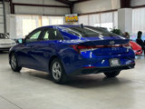 Used 2021 Hyundai Elantra SE image 4