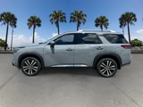 New 2025 Nissan Pathfinder Platinum image 3