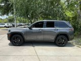 Used 2025 Jeep Grand Cherokee Altitude image 2