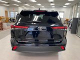 Used 2023 Toyota Highlander XLE image 4