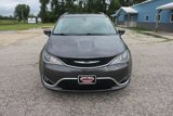 Used 2018 Chrysler Pacifica Touring-L image 3