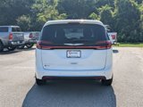 New 2025 Chrysler Pacifica Select image 4
