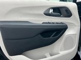 New 2024 Chrysler Pacifica Touring-L w/ Uconnect Theater Family Group image 5
