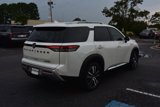 Used 2024 Nissan Pathfinder Platinum w/ Black Appearance Package image 5