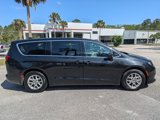 Certified 2022 Chrysler Voyager LX image 3