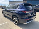 New 2025 Mitsubishi Outlander SE image 3