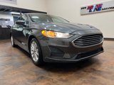 Used 2020 Ford Fusion SE image 3