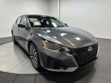Used 2025 Nissan Altima 2.5 SV image 2