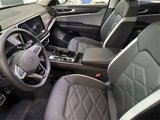 New 2025 Volkswagen Atlas Peak Edition SE image 5