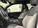 Used 2024 Toyota Tacoma TRD Off-Road image 4