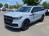 New 2025 Lincoln Navigator Reserve image 3